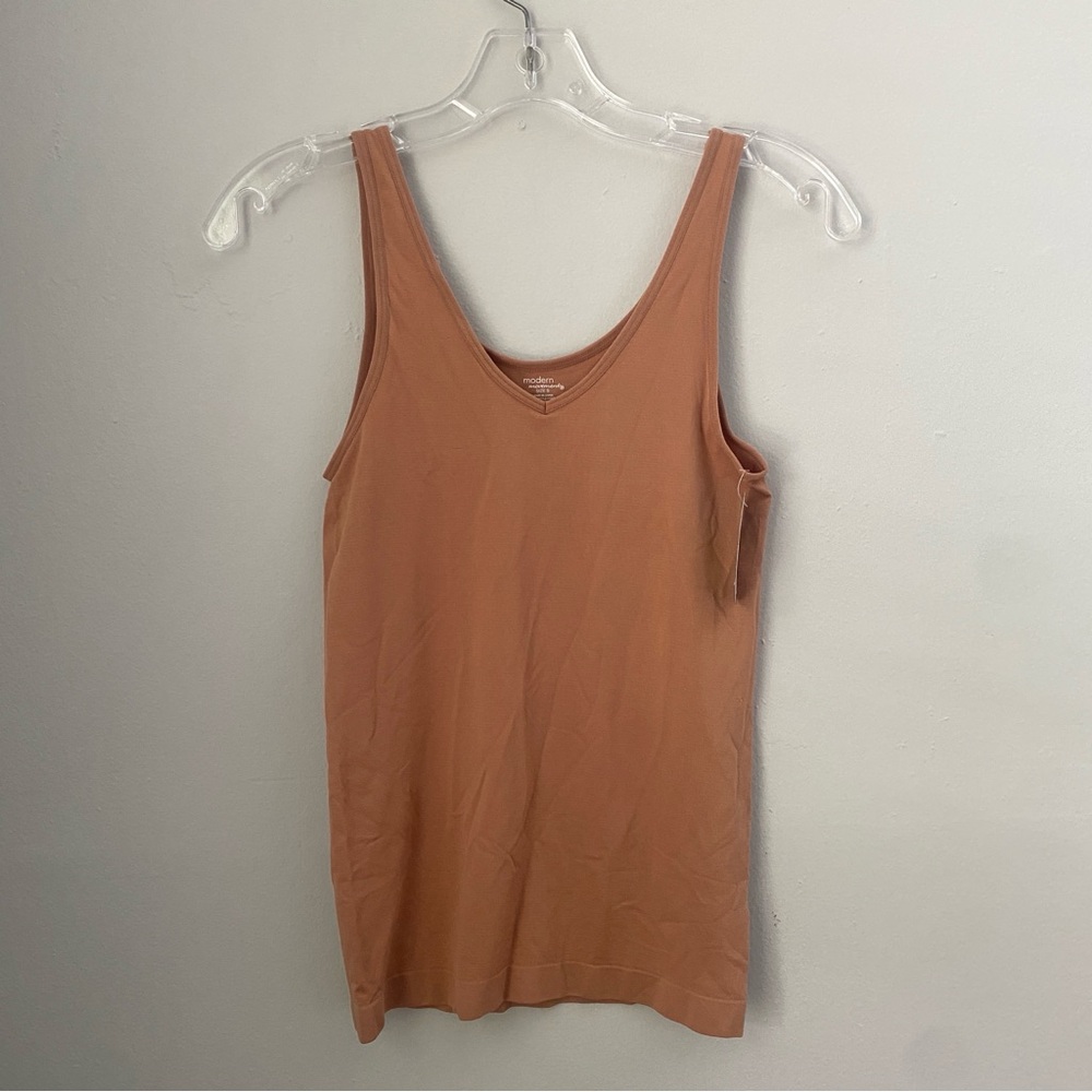 NWT New Modern Movement peachy mauve nude undergarment v-neck tank top S